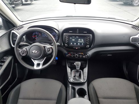 Used 2020 Kia Soul LX image 15