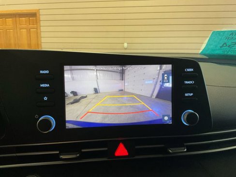 Used 2023 Hyundai Elantra SEL image 23