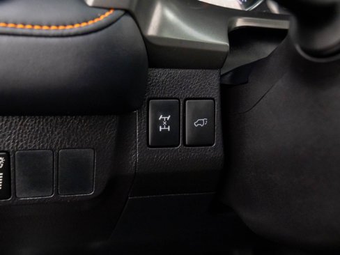 Used 2016 Toyota RAV4 SE image 18