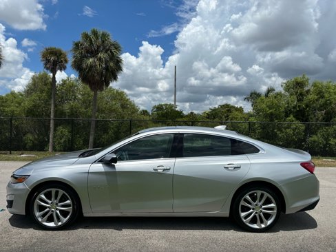 Used 2021 Chevrolet Malibu LT image 9