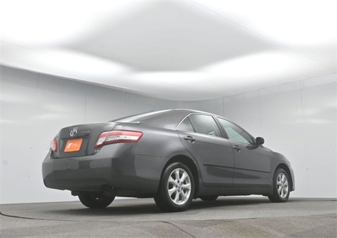 Used 2011 Toyota Camry image 24