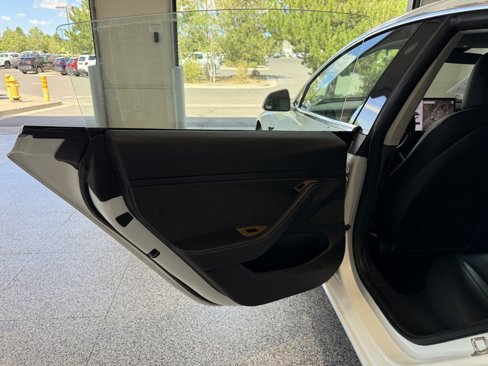 Used 2018 Tesla Model 3 Long Range image 8