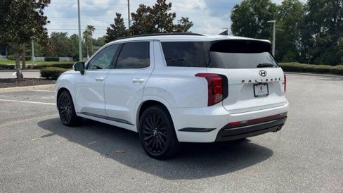 Used 2024 Hyundai Palisade Calligraphy image 6