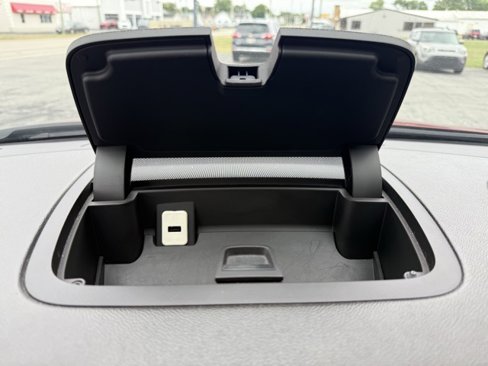 Used 2014 Chevrolet Traverse LTZ image 31