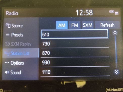 Used 2022 Toyota Camry LE image 25