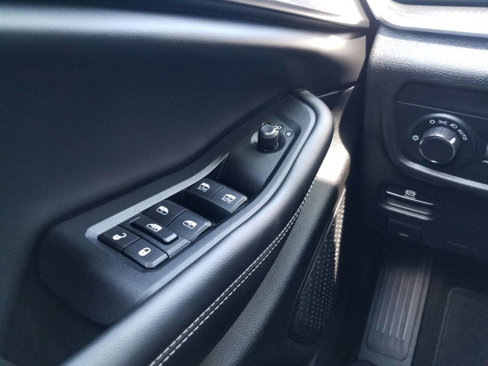 Certified 2023 Jeep Grand Cherokee Laredo image 29