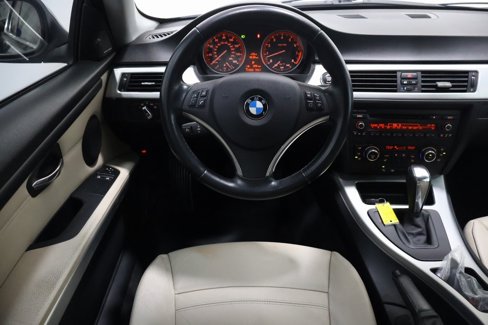 Used 2011 BMW 335i Coupe image 16