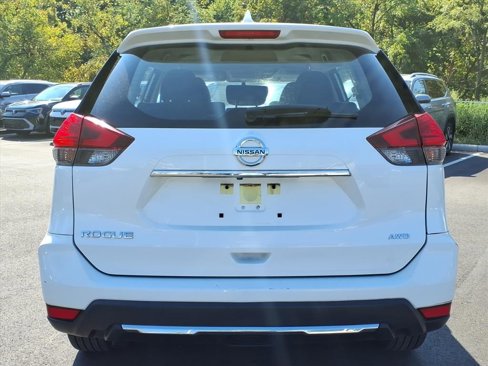 Used 2017 Nissan Rogue S image 24