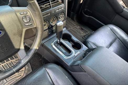 Used 2010 Ford Explorer XLT image 15
