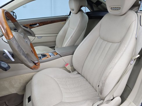 Used 2009 Mercedes-Benz SL 550 image 12
