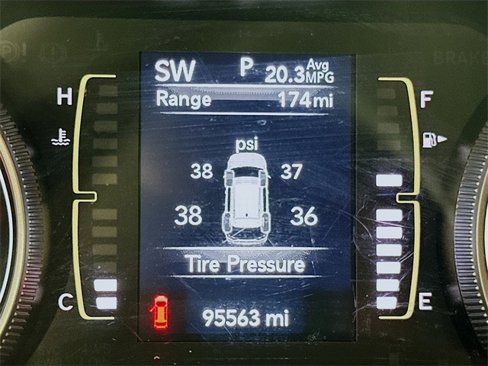 Used 2020 Jeep Cherokee Latitude Plus w/ Cold Weather Group image 27