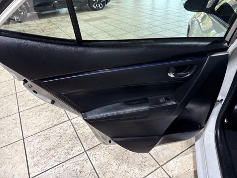 Used 2019 Toyota Corolla SE w/ SE Premium Package image 23