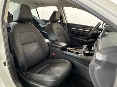 Used 2023 Nissan Altima 2.5 SV image 33