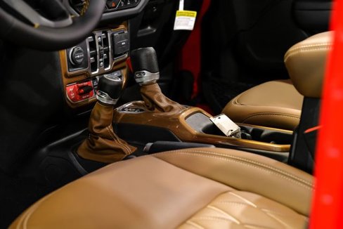 Used 2024 Jeep Wrangler Unlimited Rubicon w/ Technology Group image 64