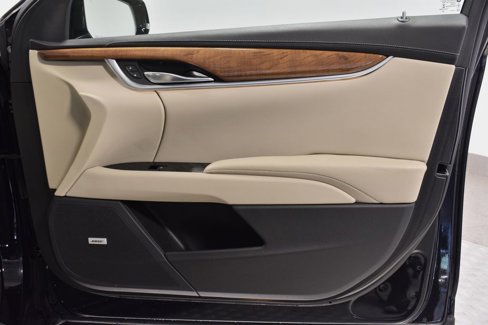 Used 2019 Cadillac XTS Luxury image 32