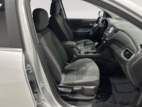 Used 2022 Chevrolet Equinox LT image 25