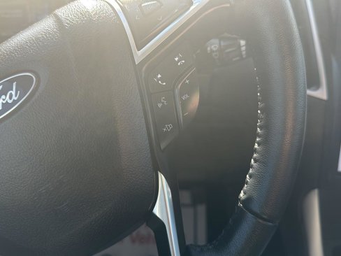Used 2022 Ford Edge SEL w/ Convenience Package image 17