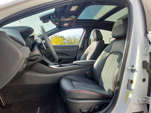 Used 2022 Hyundai Sonata SEL Plus w/ Cargo Package image 13