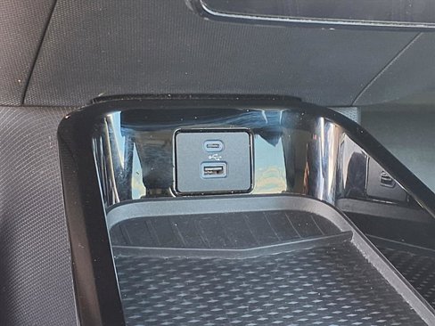 Used 2023 Ford Mustang Mach-E Select image 11