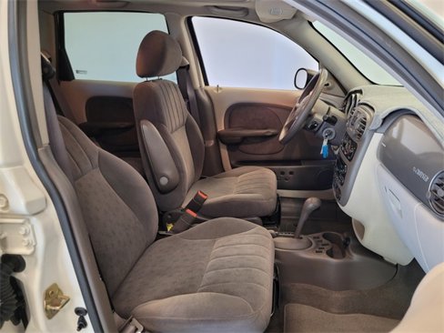 Used 2001 Chrysler PT Cruiser image 15