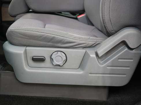 Used 2014 Ford F150 XLT w/ XLT Convenience Package image 19