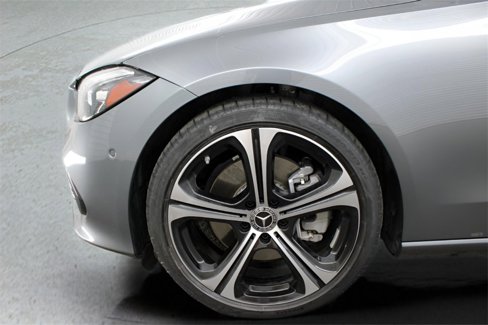 Used 2022 Mercedes-Benz C 300 Sedan image 5