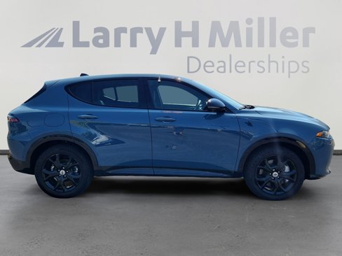 Used 2024 Dodge Hornet R/T Plus w/ Tech Pack Plus w/o Parking image 6