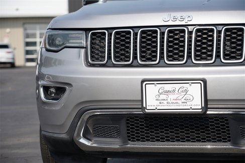 Used 2020 Jeep Grand Cherokee Limited w/ Premium Lighting Group image 9