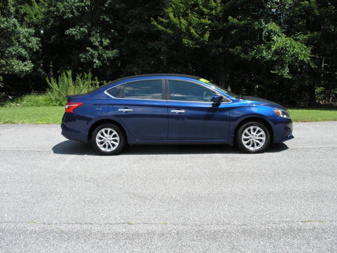 Used 2017 Nissan Sentra S image 8