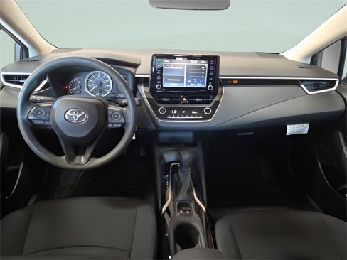 Used 2022 Toyota Corolla LE image 15