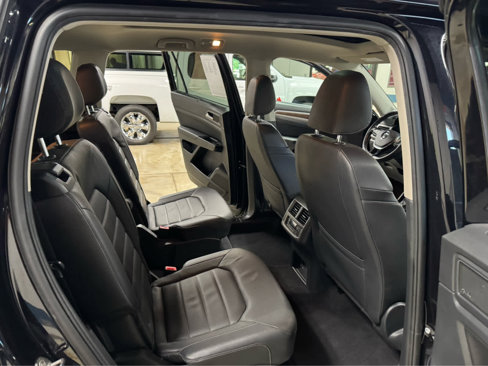 Used 2019 Volkswagen Atlas SEL Premium image 13