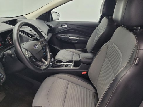 Used 2017 Ford Escape SE w/ SE Sport Appearance Package image 17