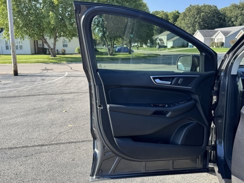 Used 2015 Ford Edge SEL w/ Equipment Group 201A image 15