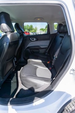 Used 2022 Jeep Compass Latitude w/ Convenience Group image 11