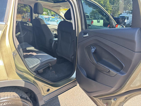 Used 2013 Ford Escape SE image 18