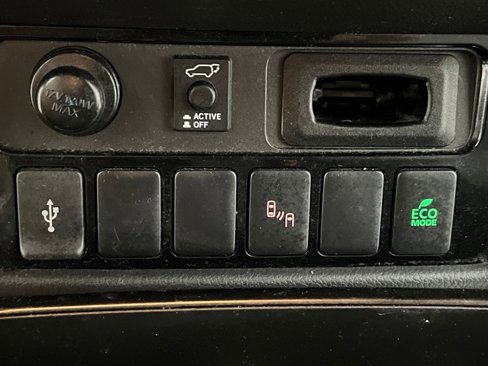 Used 2020 Mitsubishi Outlander SE image 50