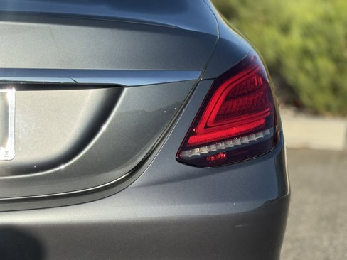 Used 2019 Mercedes-Benz C 300 Sedan image 11