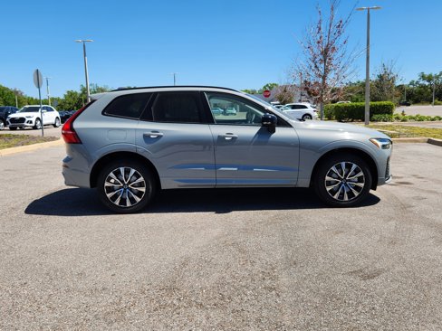 New 2025 Volvo XC60 B5 Core image 8