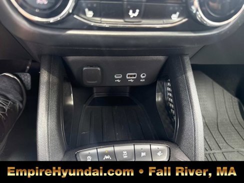 Used 2022 Chevrolet TrailBlazer RS w/ Sun and Liftgate Package image 28
