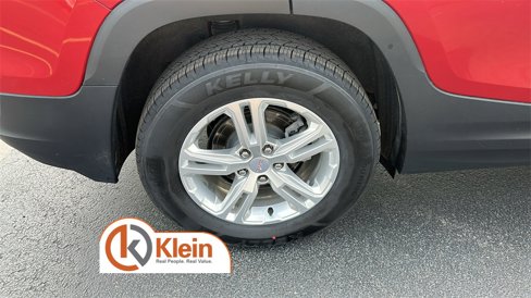 Used 2022 GMC Terrain SLE image 9