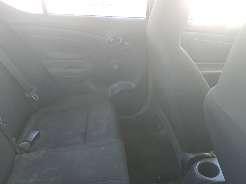 Used 2015 Nissan Versa S Plus image 21