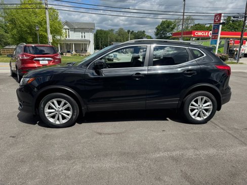 Used 2018 Nissan Rogue Sport SV w/ SV All-Weather Package image 6