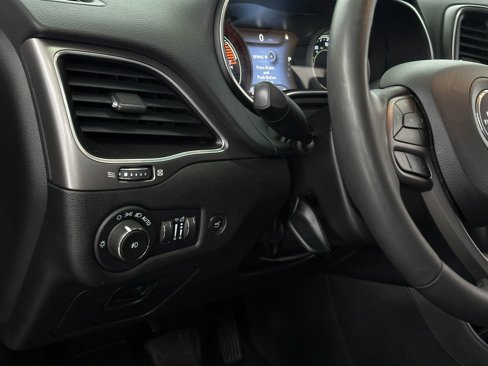 Certified 2022 Jeep Cherokee Latitude Lux image 26