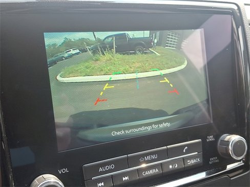 Used 2024 Nissan Frontier SV w/ SV Convenience Package image 4