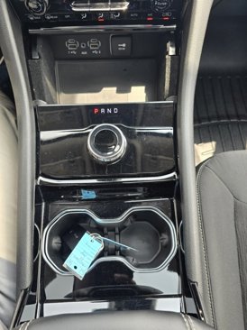 Used 2022 Jeep Grand Cherokee L Laredo w/ Luxury Tech Group I image 17