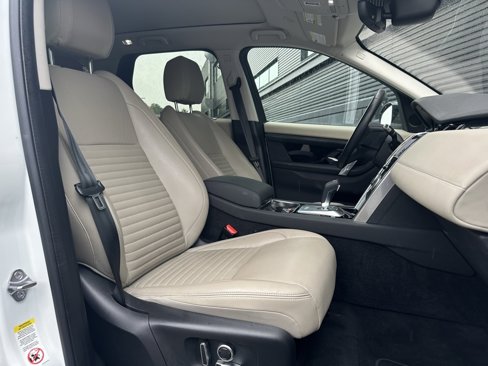 Used 2021 Land Rover Discovery Sport S image 23