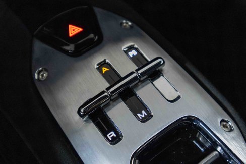 Used 2024 Ferrari SF90 Spider image 38
