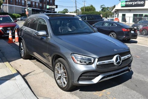 Used 2021 Mercedes-Benz GLC 300 4MATIC w/ AMG Line image 4