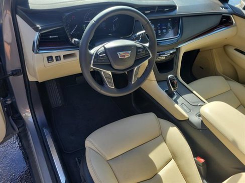 Used 2018 Cadillac XT5 Luxury w/ Driver Awareness Package image 57