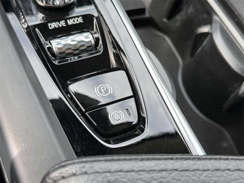 Used 2018 Volvo XC60 T6 Inscription w/ Vision Package image 29